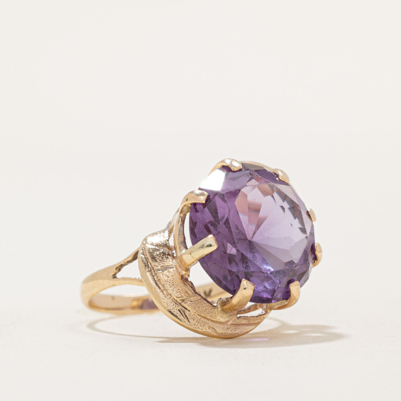Synthetic Colour Change Sapphire Cocktail Ring | 9.10ct | SZ 7.25 |
