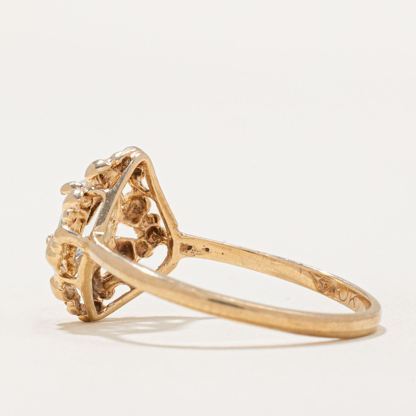 Oval Cut Topaz Abstract Ring | 0.35ct | SZ 8 |
