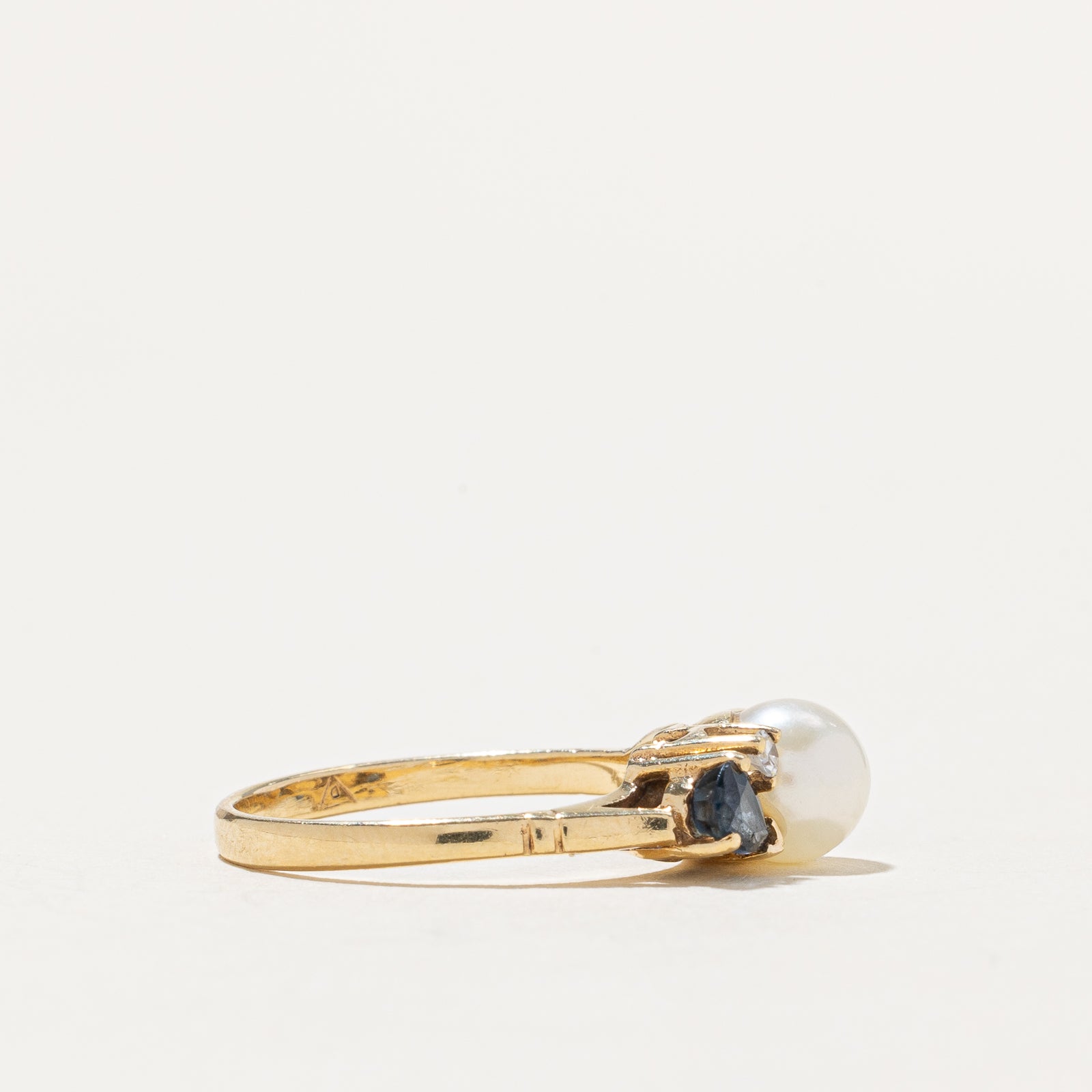 Pearl, Sapphire & Diamond Ring | 0.50ctw, 0.04ct | SZ 5.5