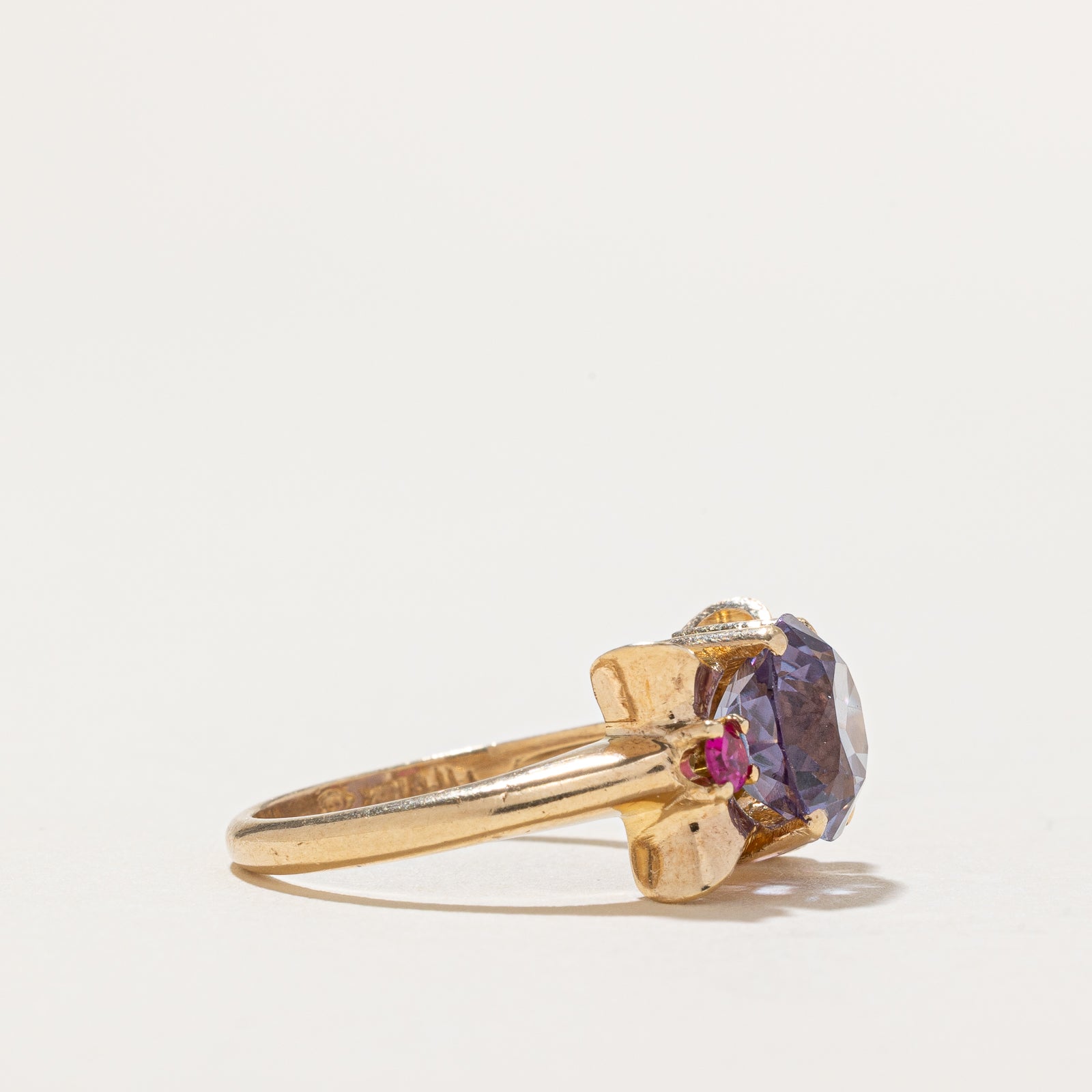 Synthetic Colour Change Sapphire & Synthetic Ruby Ring | 2.86ctw | SZ 6.5