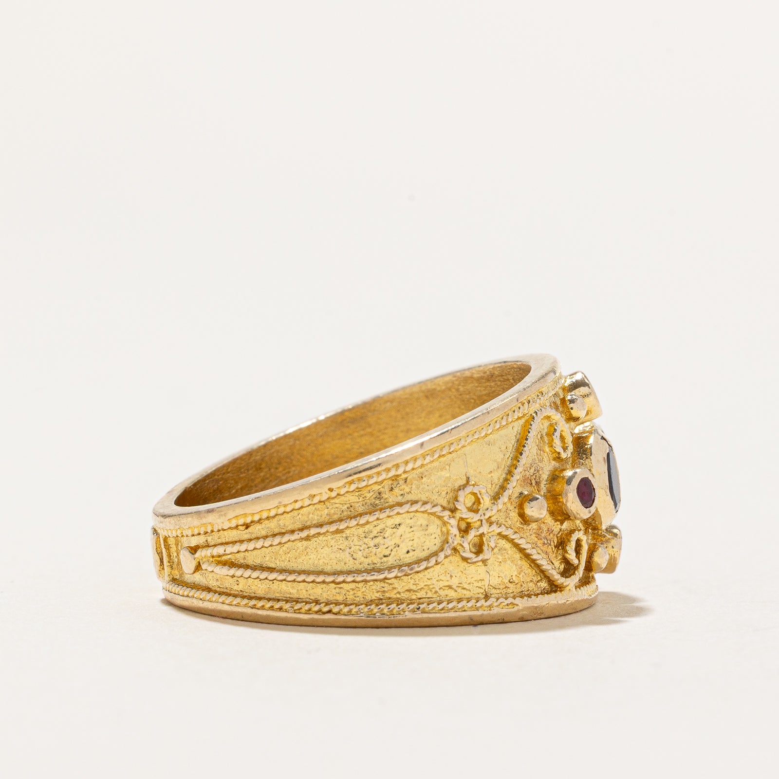 Bague ornée de saphirs, rubis et émeraudes | 0,38 ct | Taille 8,5