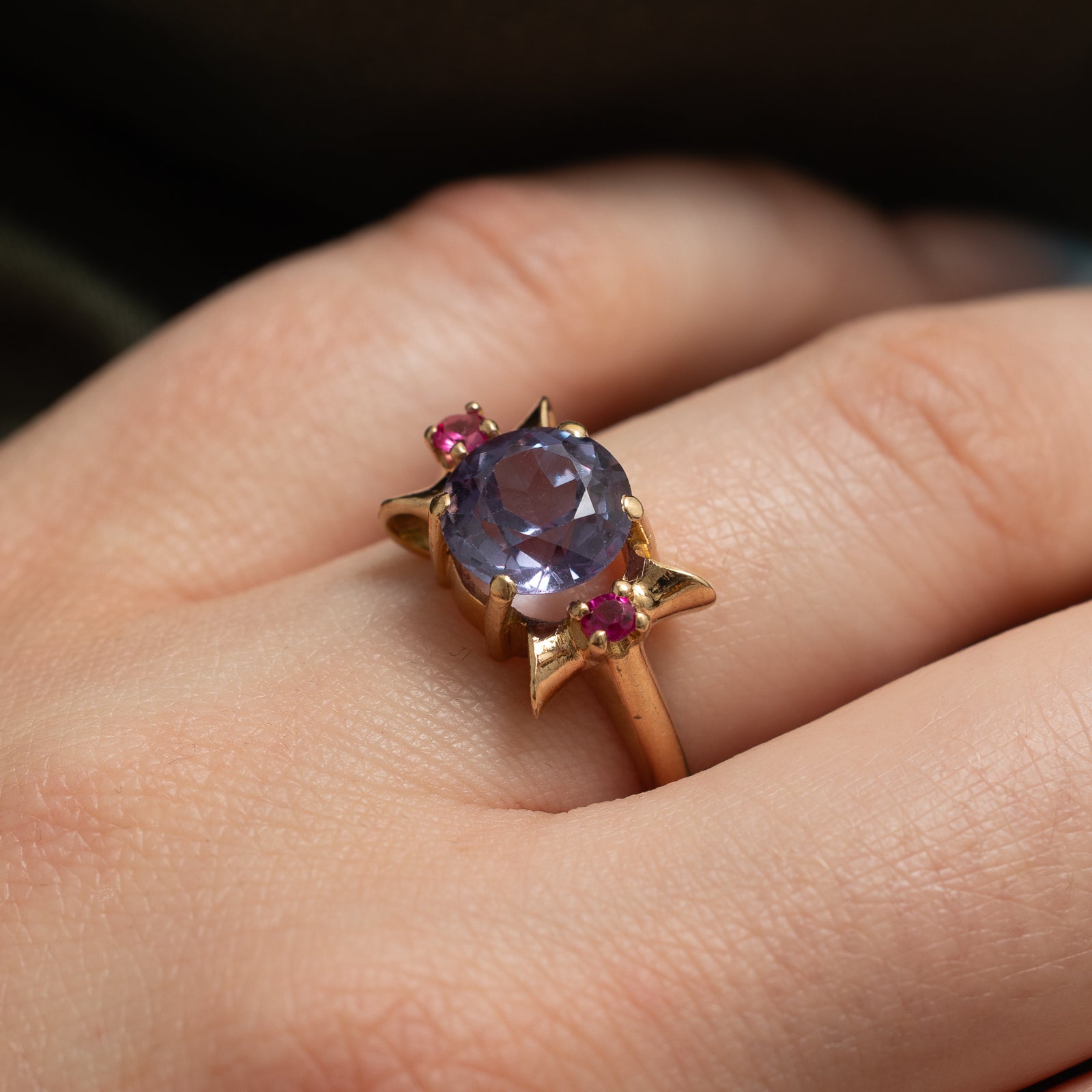 Synthetic Colour Change Sapphire & Synthetic Ruby Ring | 2.86ctw | SZ 6.5