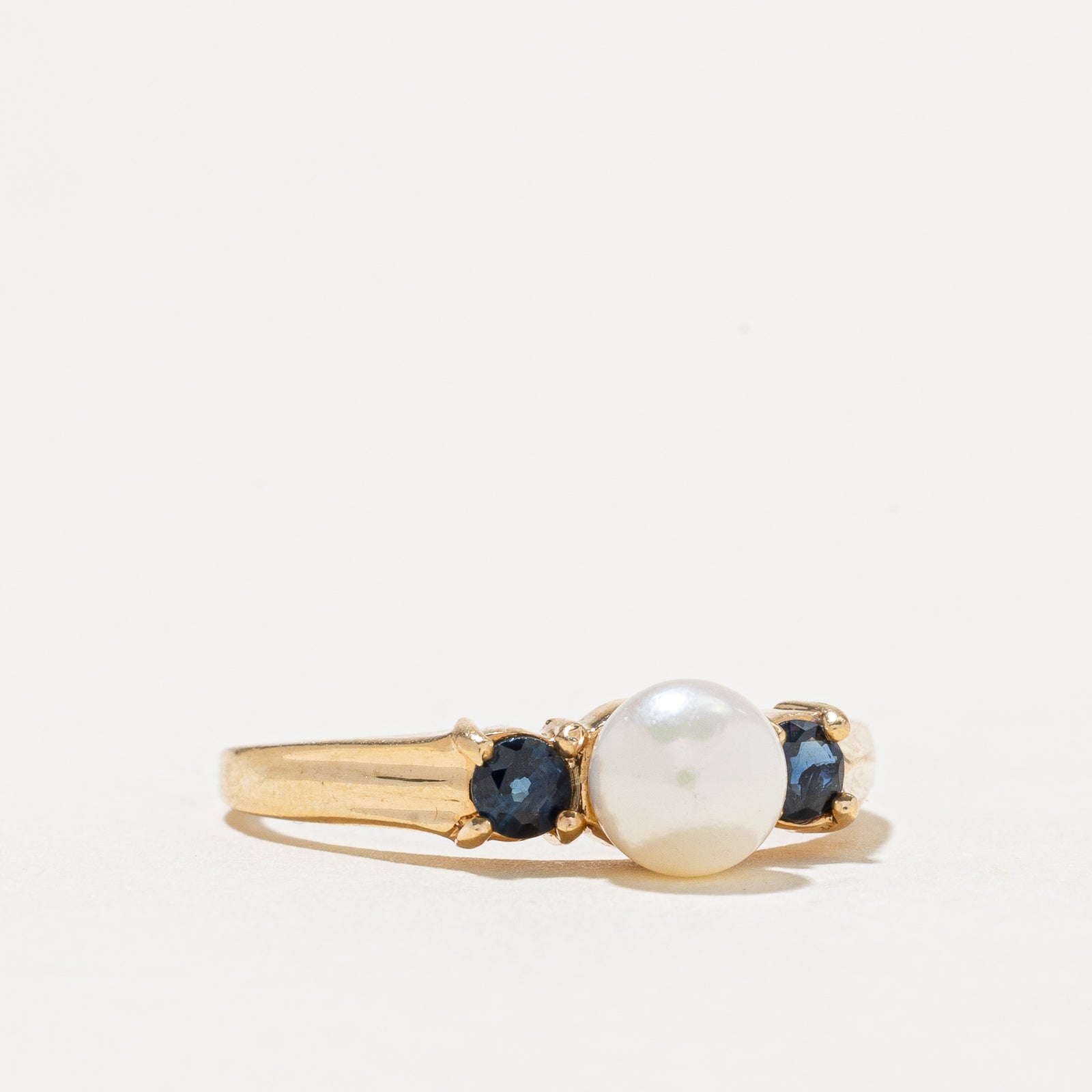 Pearl & Sapphire Ring | 0.30ctw | SZ 8