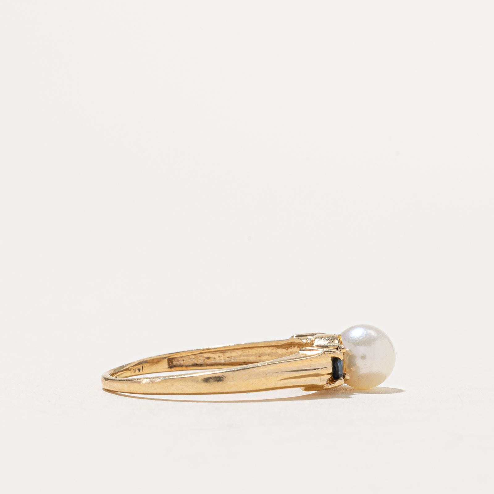 Pearl & Sapphire Ring | 0.30ctw | SZ 8