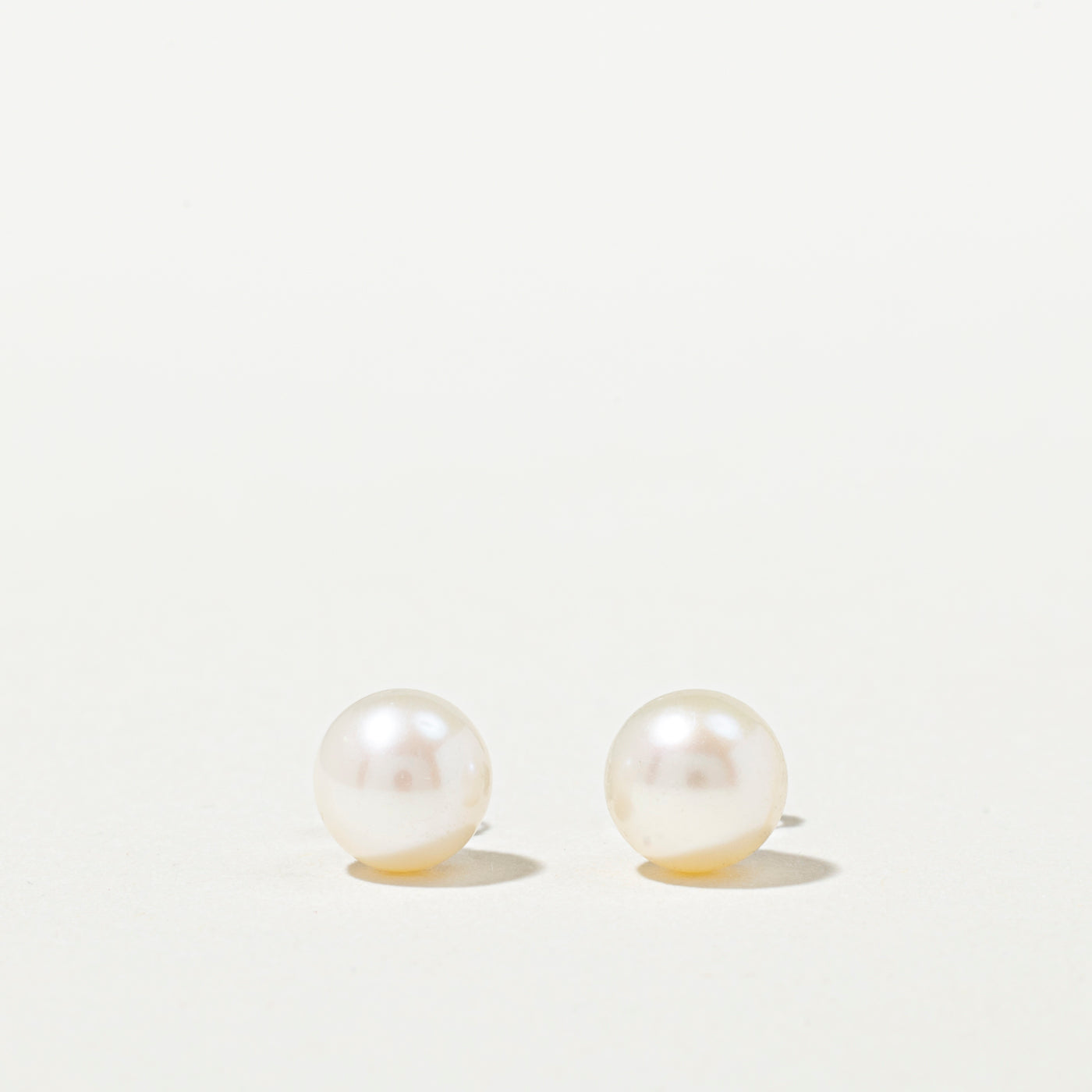 14K Solitaire Pearl Stud Earrings