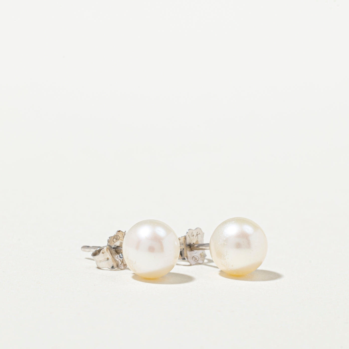 14K Solitaire Pearl Stud Earrings