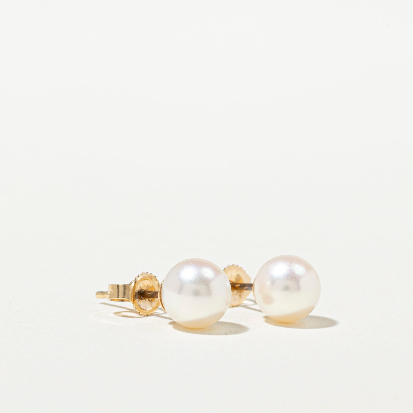 14K Solitaire Pearl Stud Earrings