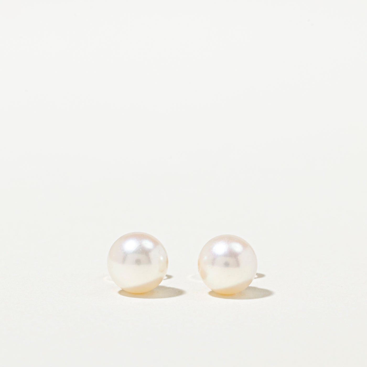 14K Solitaire Pearl Stud Earrings