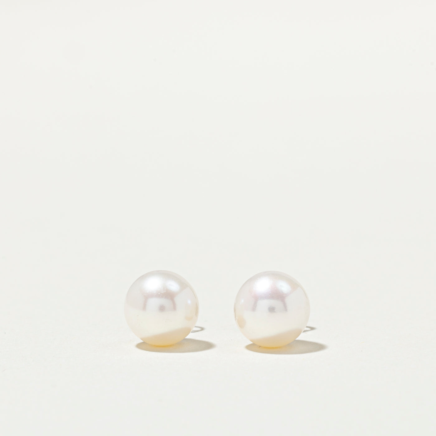 14K Solitaire Pearl Stud Earrings