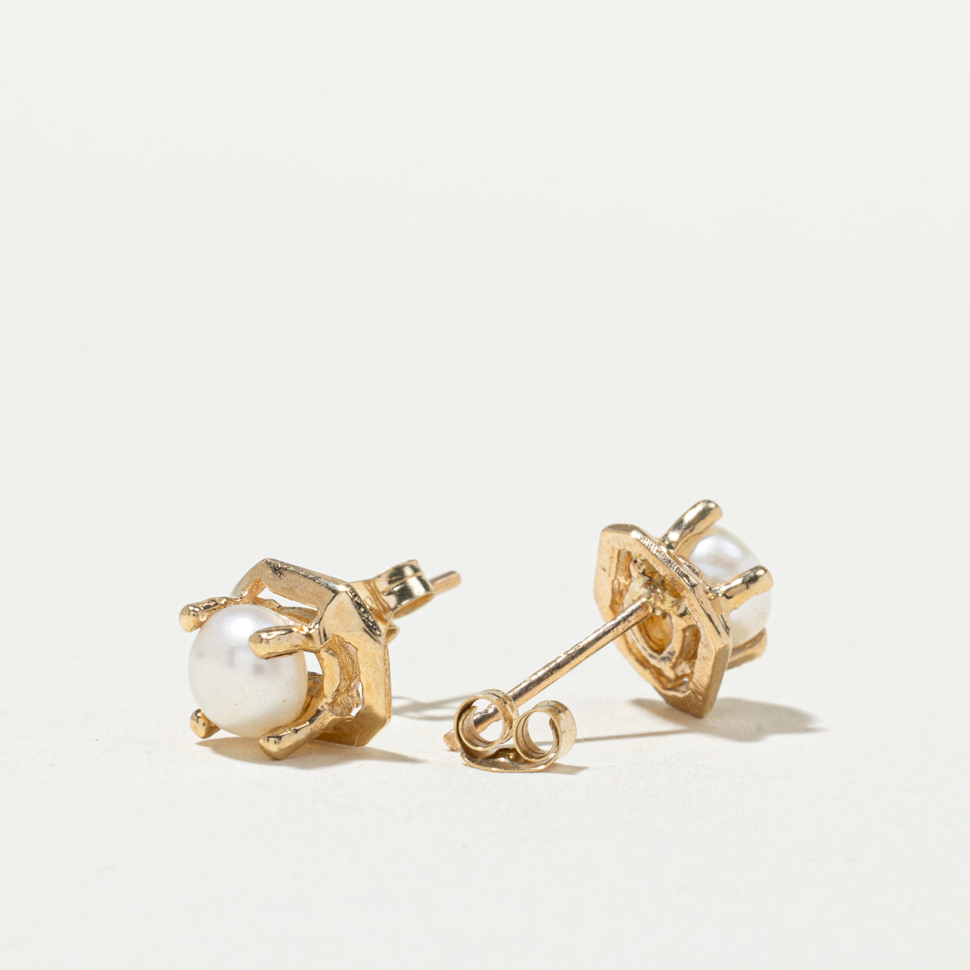14K Solitaire Geometric Stud Earrings