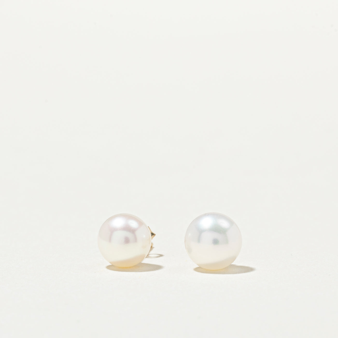 Boucles d'oreilles puces en perles 14 carats