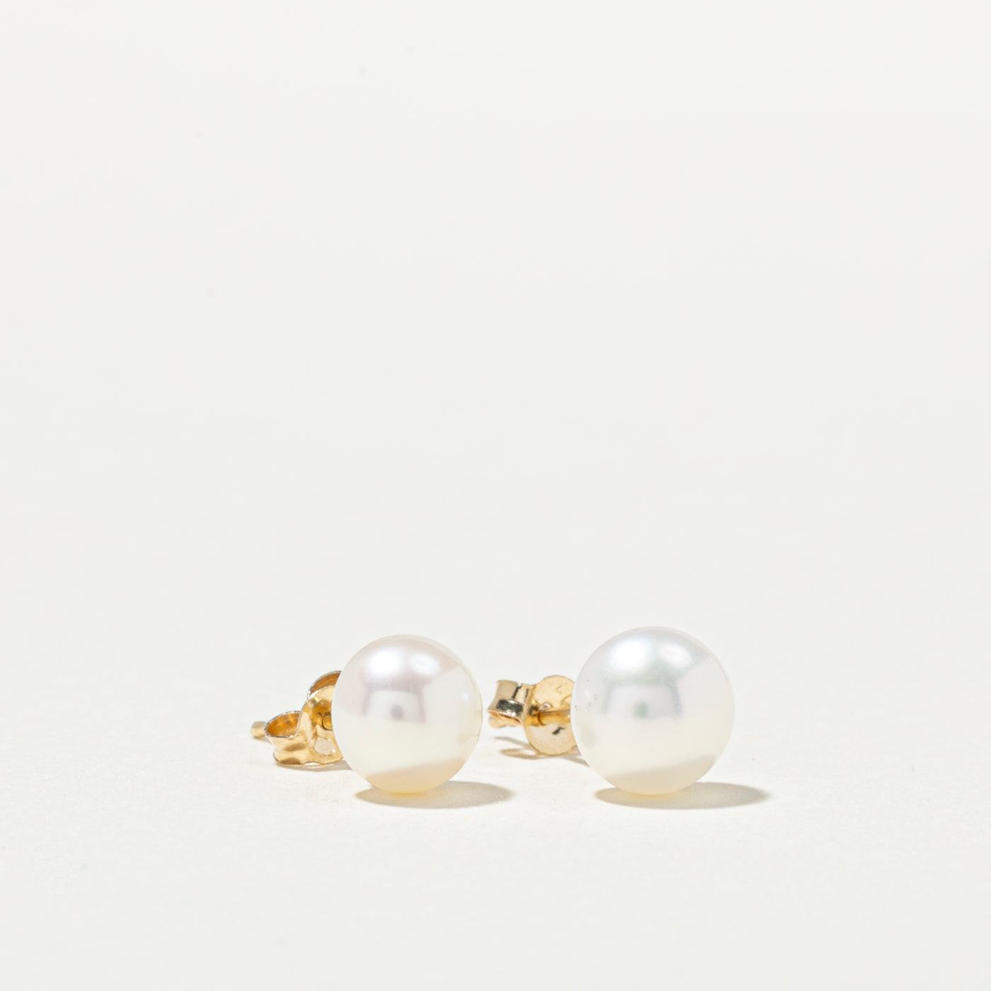 Boucles d'oreilles puces en perles 14 carats