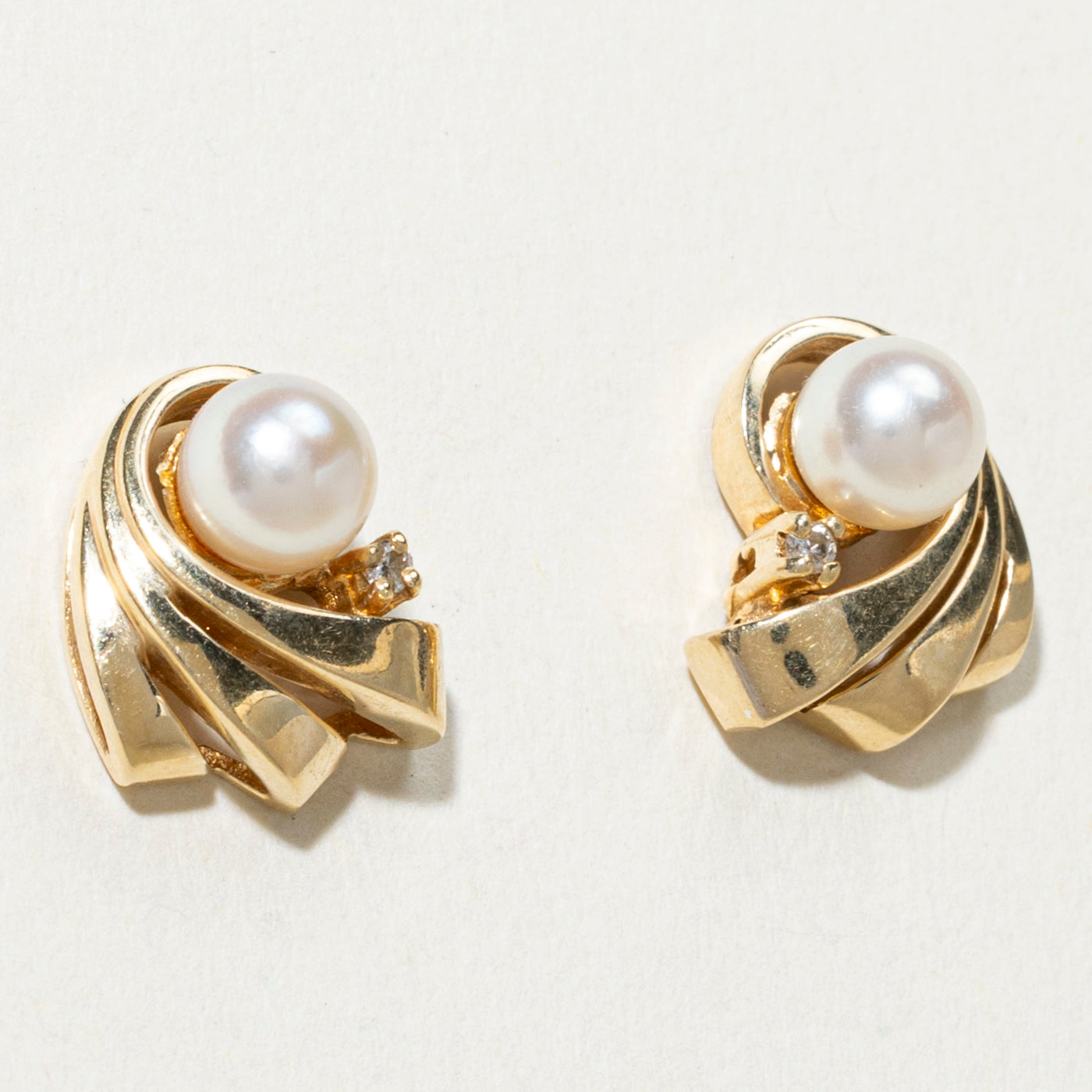 14K Pearl & Diamond Abstract Fan Stud Earrings | 0.01ct