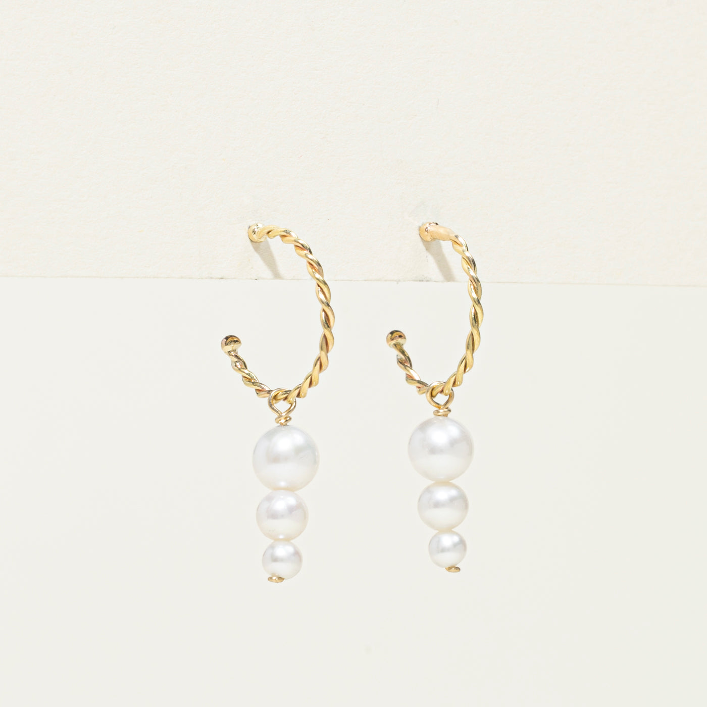 Boucles d'oreilles créoles pendantes en perles 14 carats