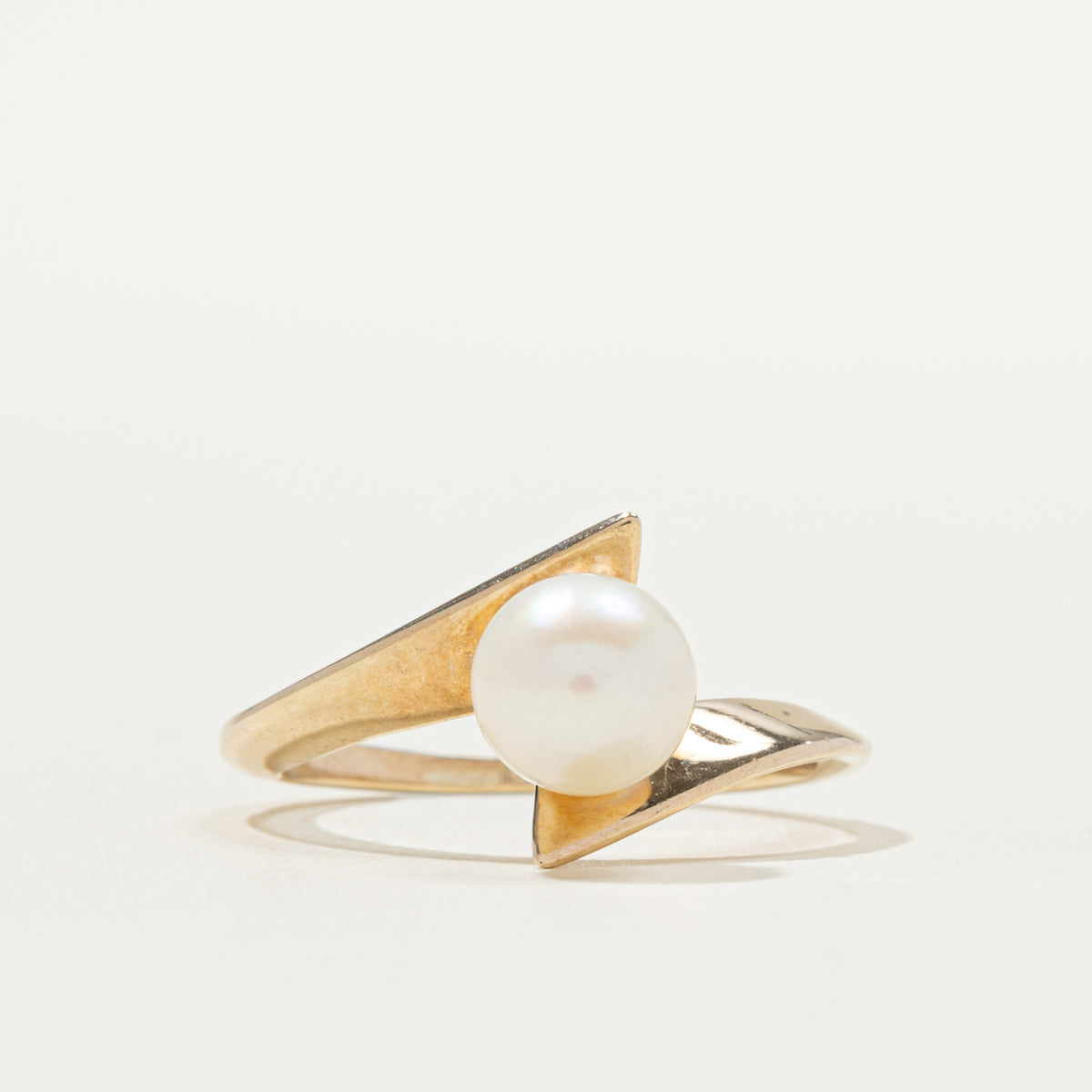 9k Pearl Geometric Abstract Bypass Ring | SZ 6.25