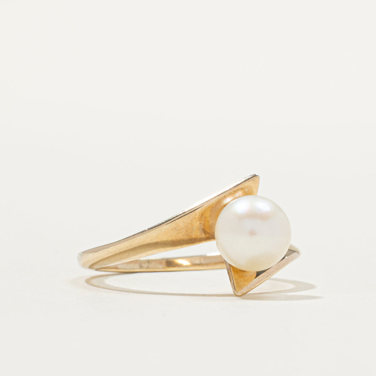 9k Pearl Geometric Abstract Bypass Ring | SZ 6.25