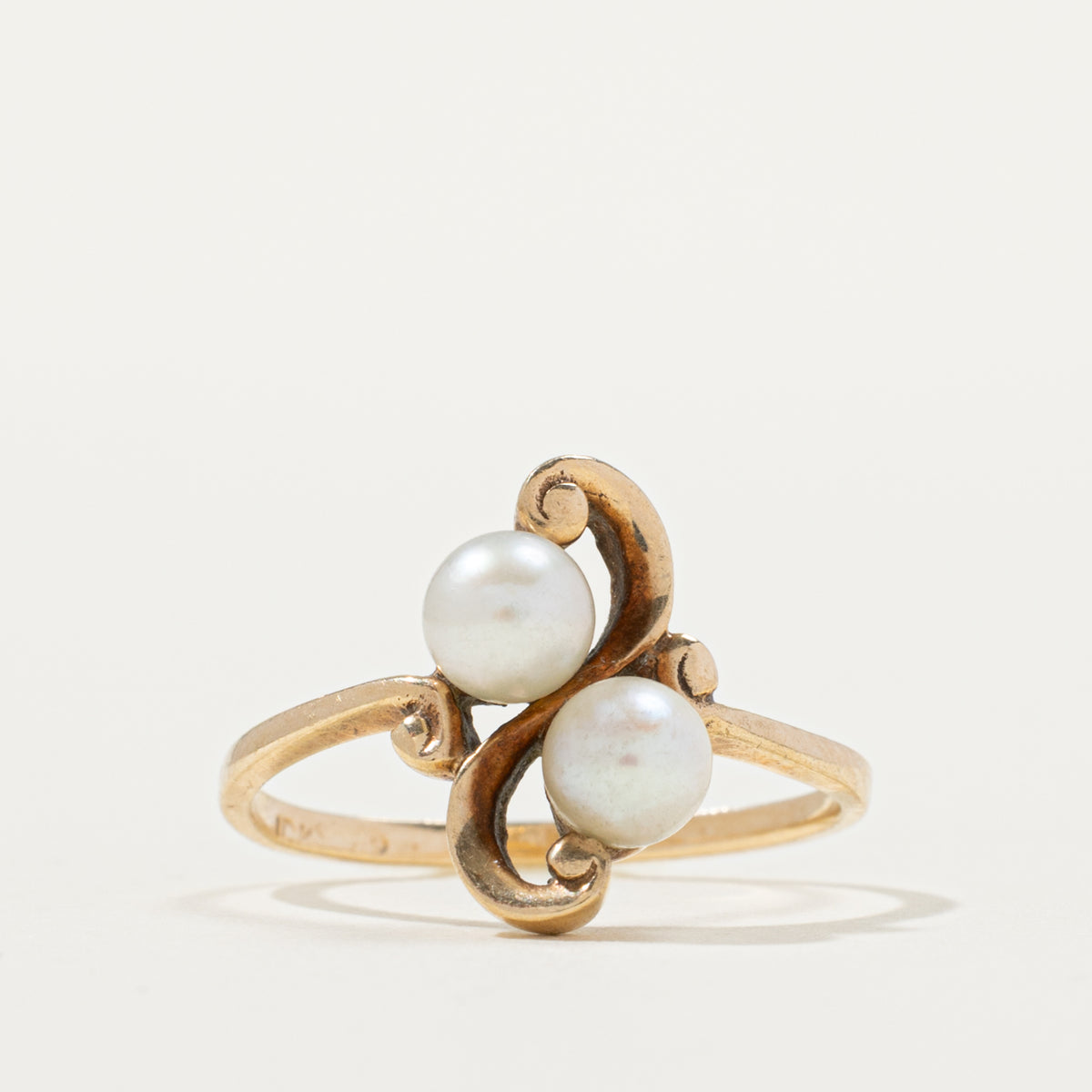 10k Two Stone Pearl Scrollwork Ring | SZ 5