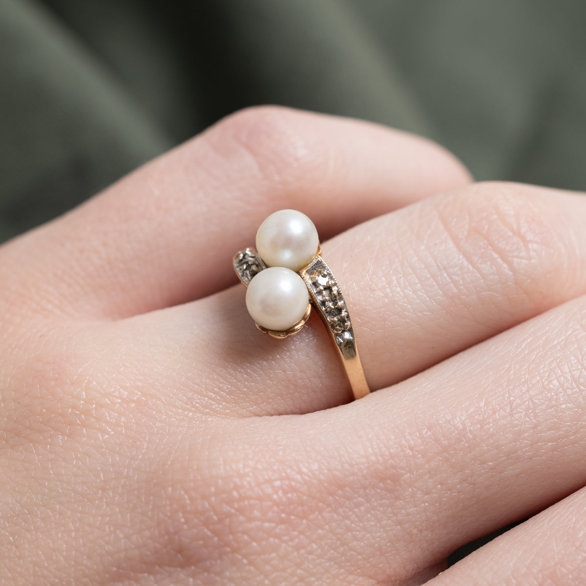 10k Toi et Moi Diamond & Pearl Bypass Ring | 0.03ctw | SZ 5.5