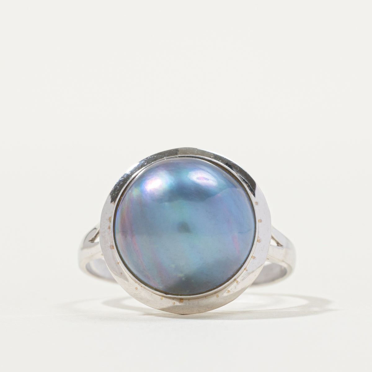 14k Bezel Set Mabe Pearl Cocktail Ring | SZ 8