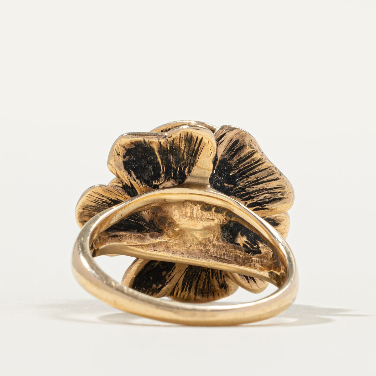 14k Solitaire Pearl Textured Floral Cocktail Ring | SZ 5