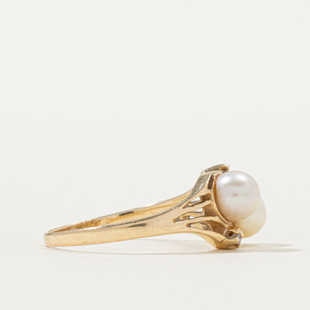 14k Toi et Moi Pearl & Diamond Accented Openwork Bypass Ring | 0.02ctw | SZ 7.25