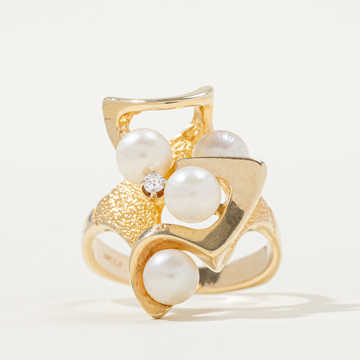 14k Pearl & Diamond Textured Abstract Cocktail Ring | 0.04ctw | SZ 8.75