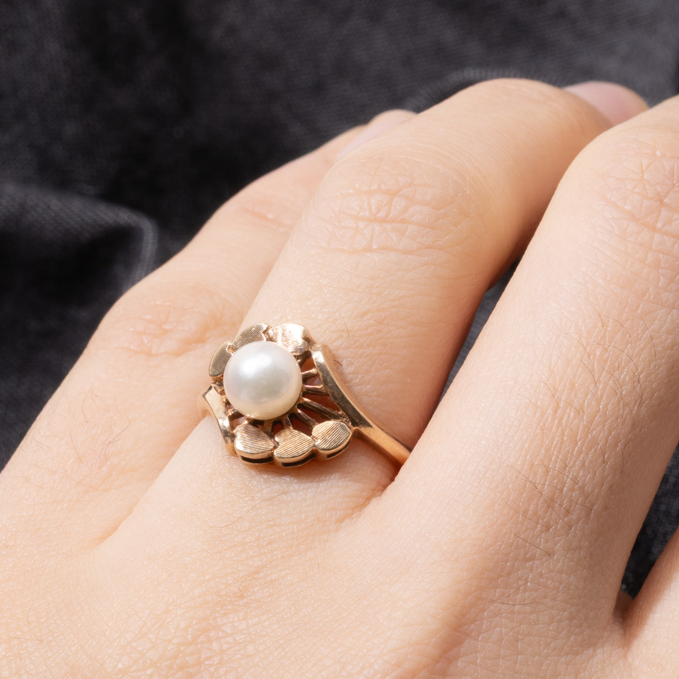 10k Pearl Openwork Floral Ring | SZ 5.5