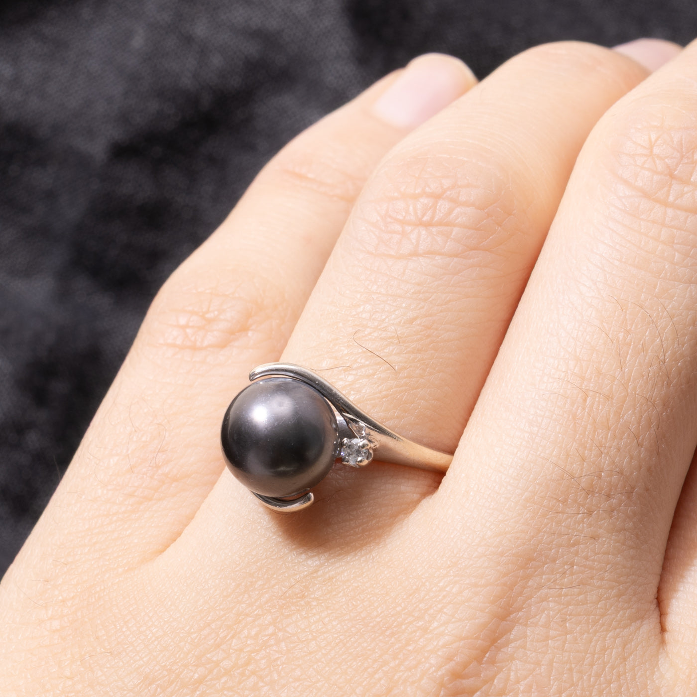 14k Black Pearl & Diamond Bypass Ring | SZ 6.25