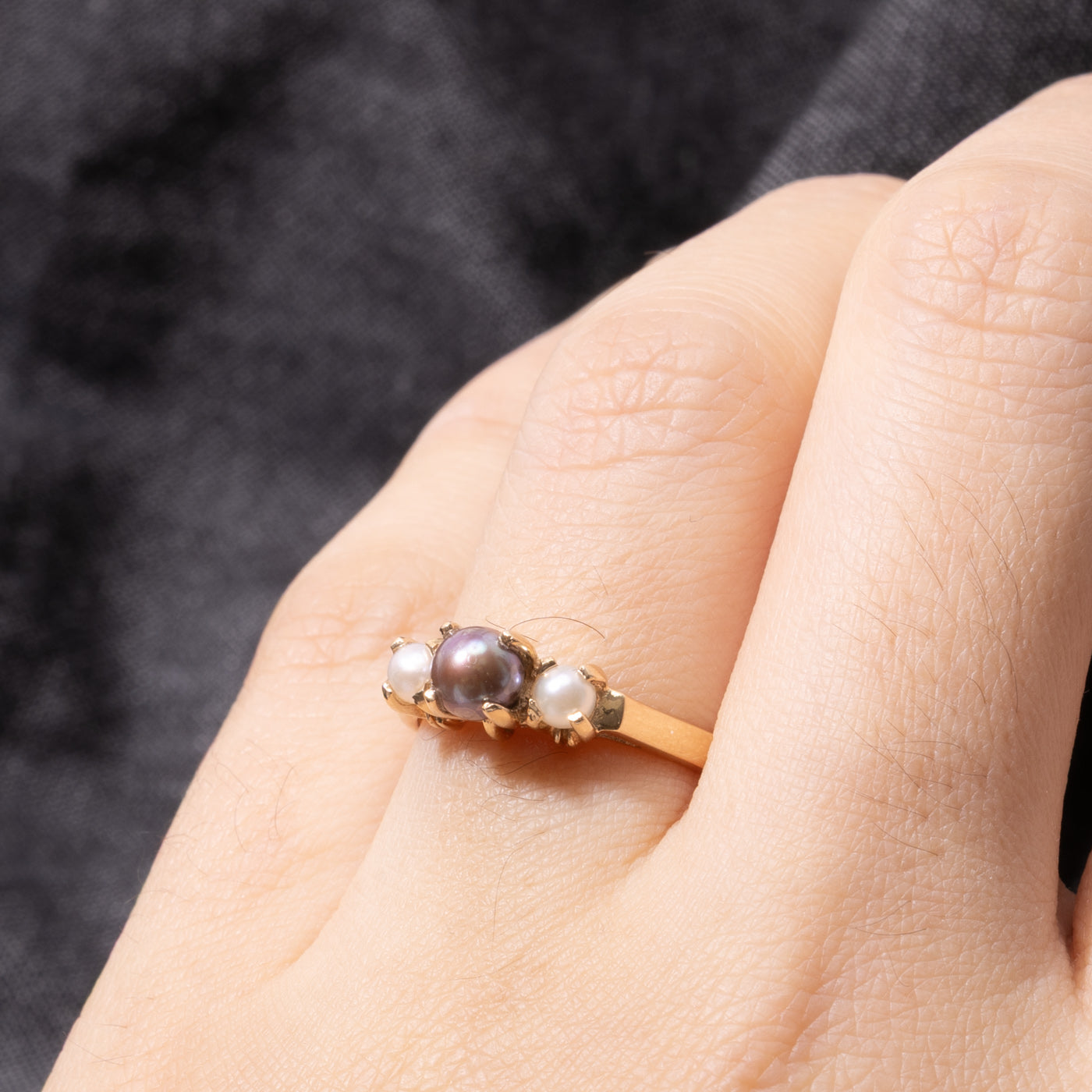 18k Three Stone Pearl Ring | SZ 6.5