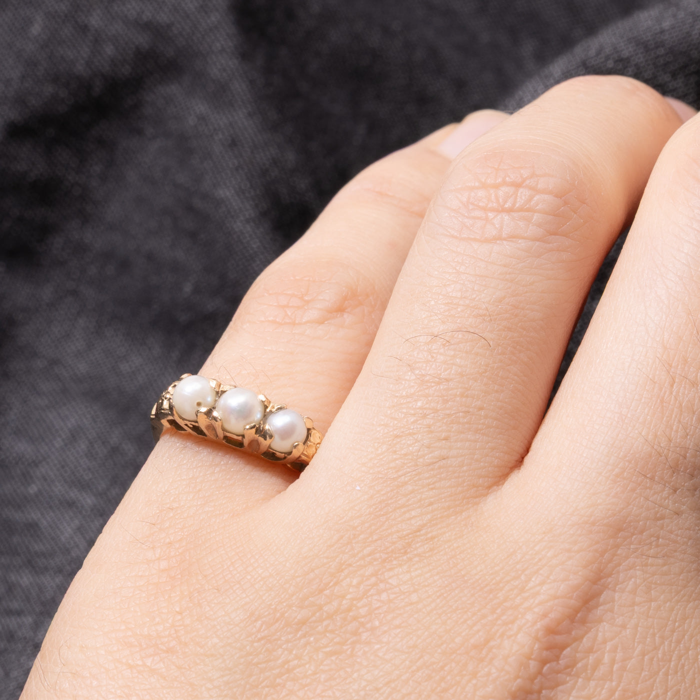 Vintage Canadian Three Stone Pearl Ring | SZ 4
