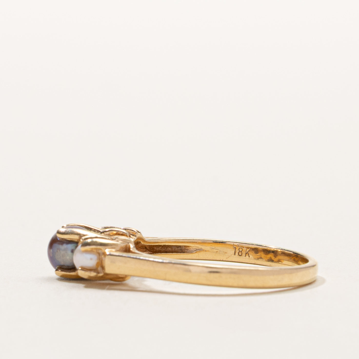 18k Three Stone Pearl Ring | SZ 6.5
