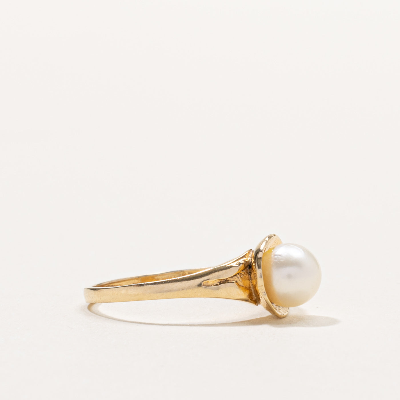 14k Pearl Tapered Ring | SZ 6.75