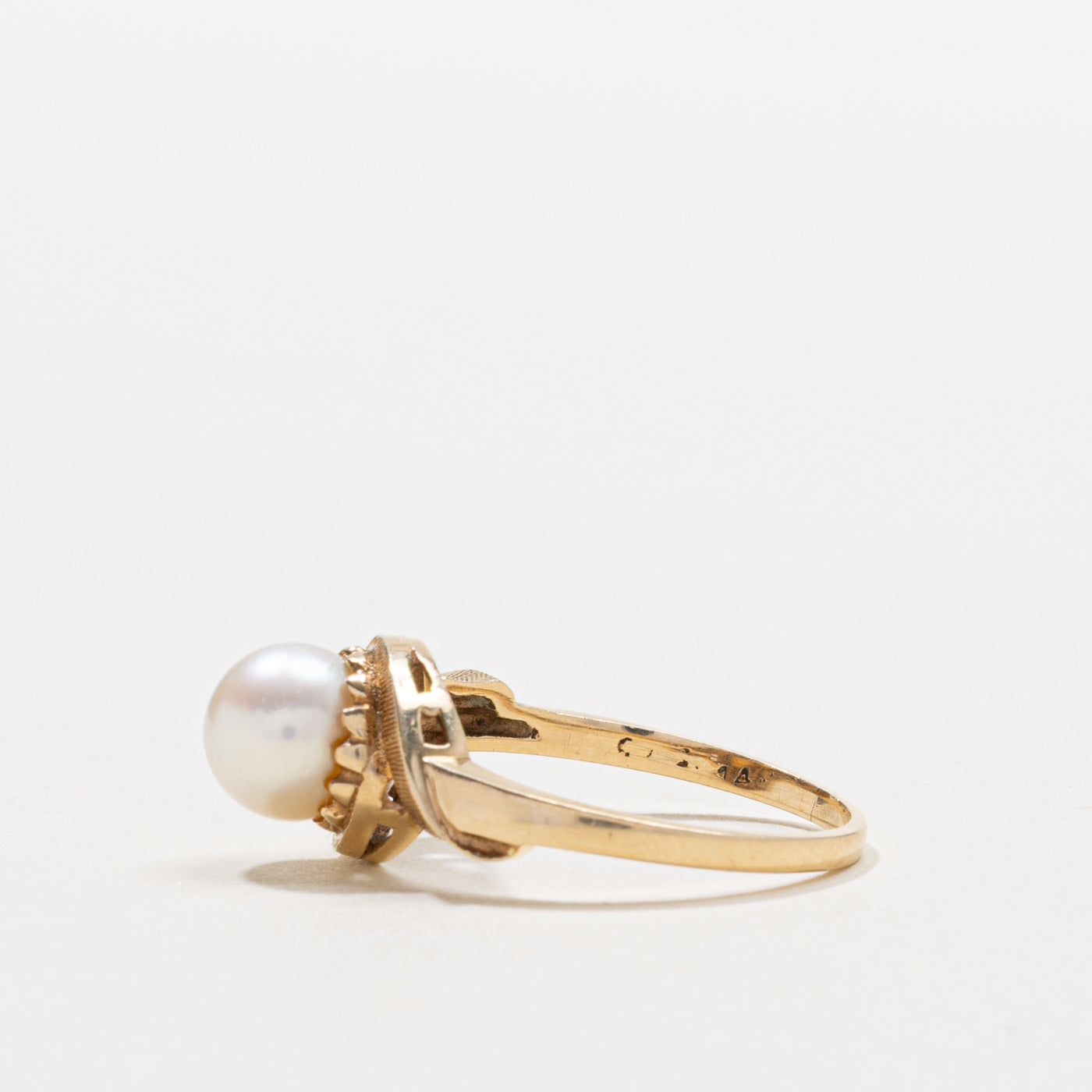 14k Pearl Textured Bypass Ring | SZ 8.25