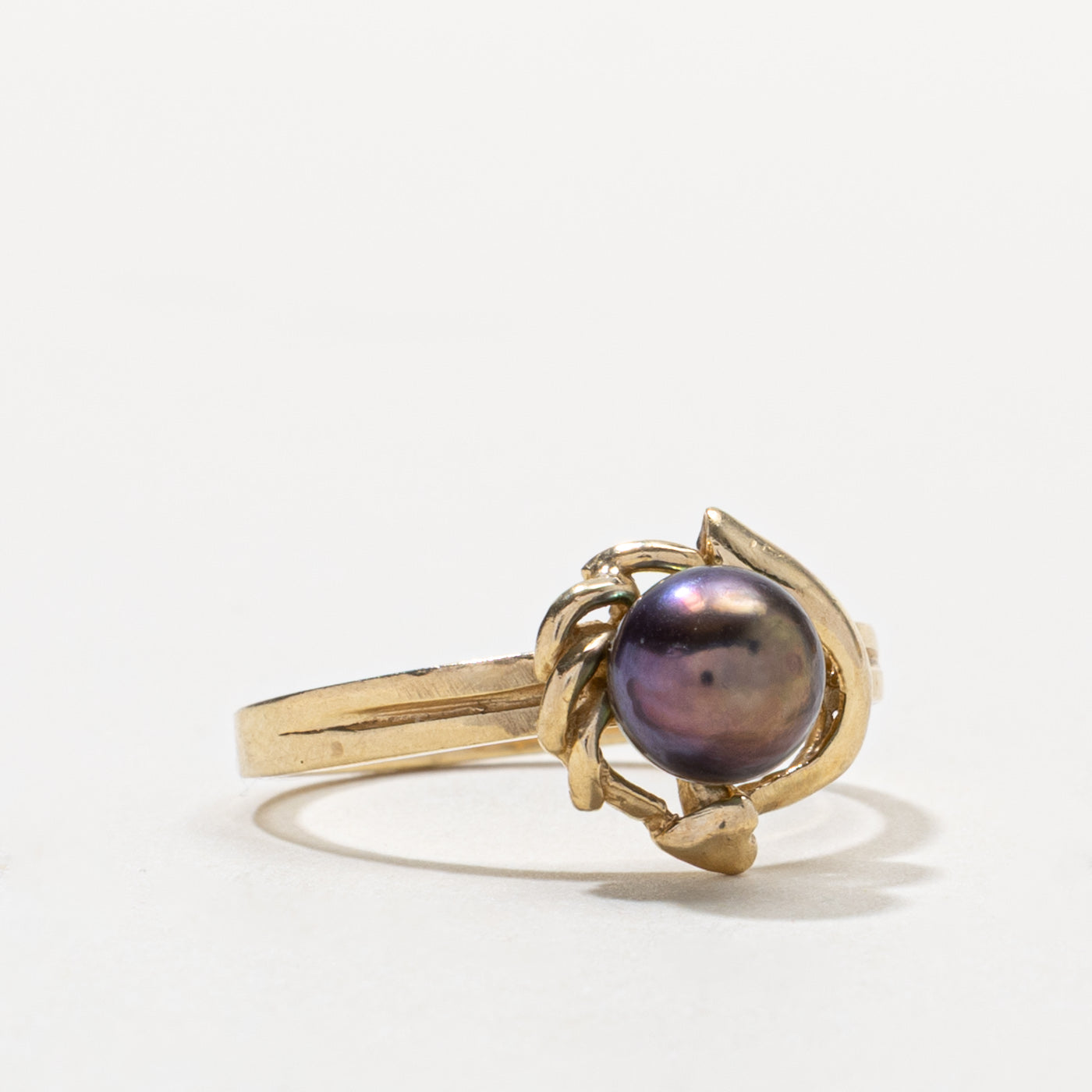 10k Pearl Floral Textured Ring | SZ 8