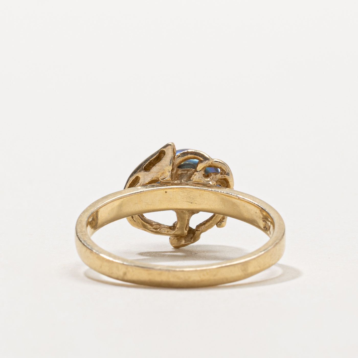 10k Pearl Floral Textured Ring | SZ 8