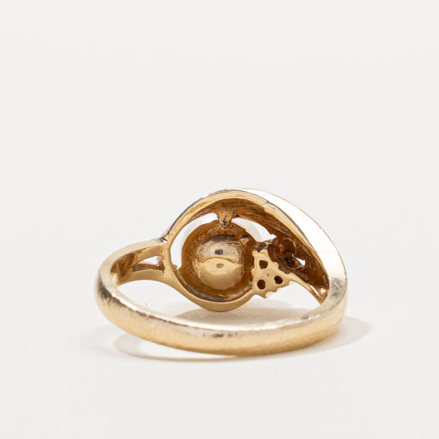 14k Pearl & Diamond Grooved Swirl Ring | SZ 6.5