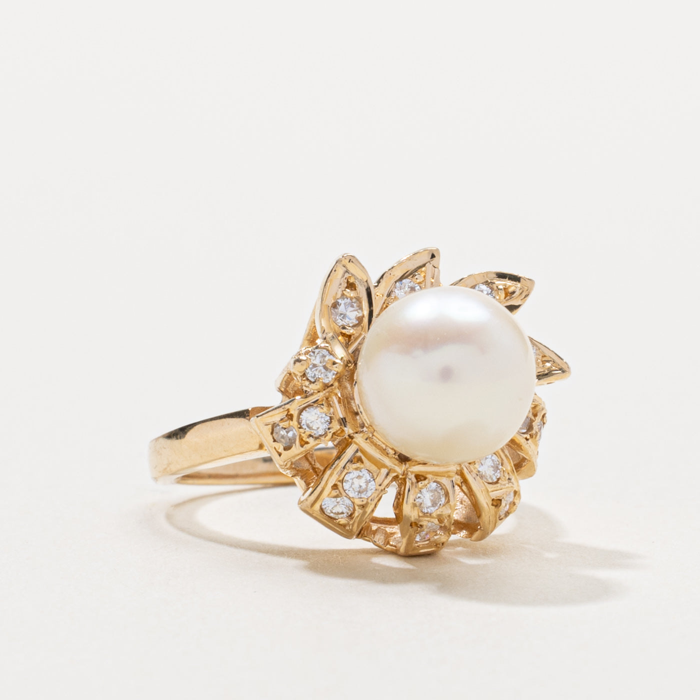 14k Pearl & Diamond Floral Cocktail Ring | SZ 3.5