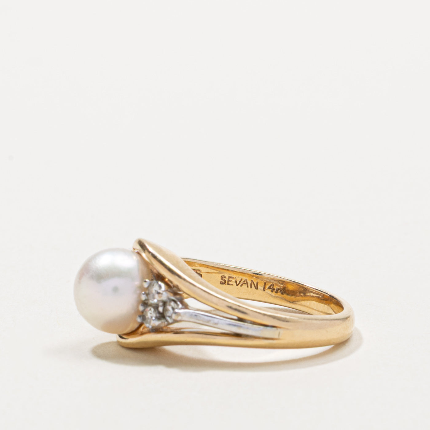 14k Pearl & Diamond Accented Tapered Ring | SZ 5.5