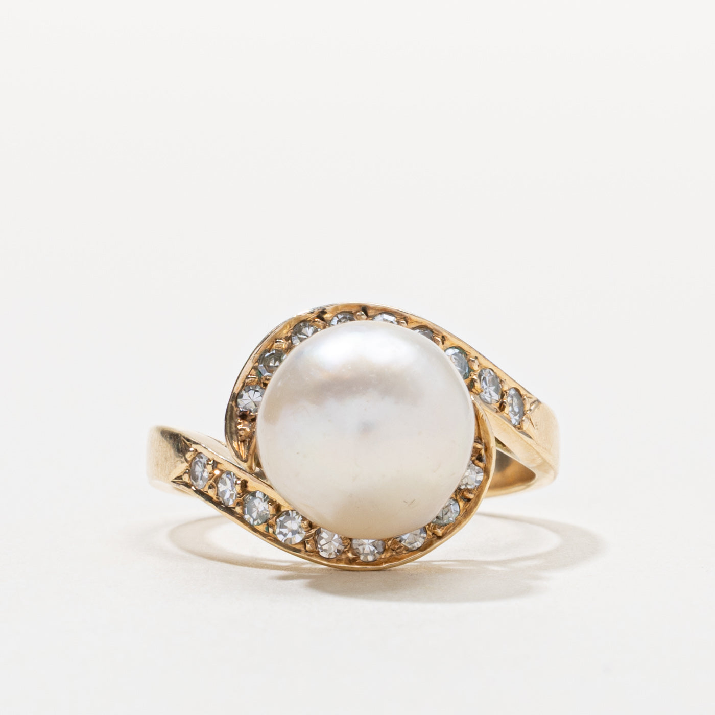 14k Pearl & Diamond Bypass Ring | SZ 8.5
