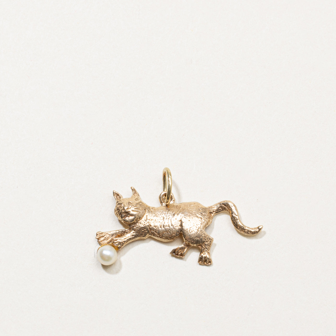 10k Pearl Cat Charm