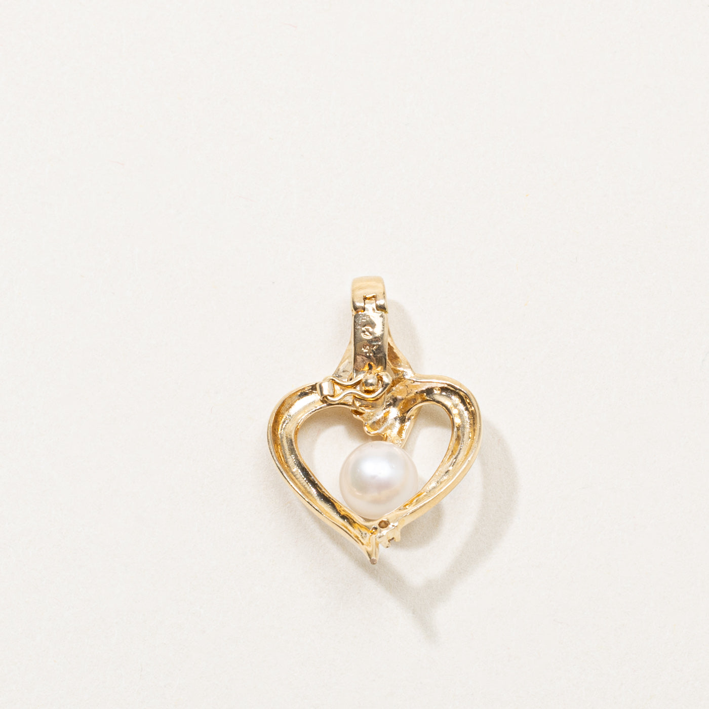 14k Pearl Heart Pendant