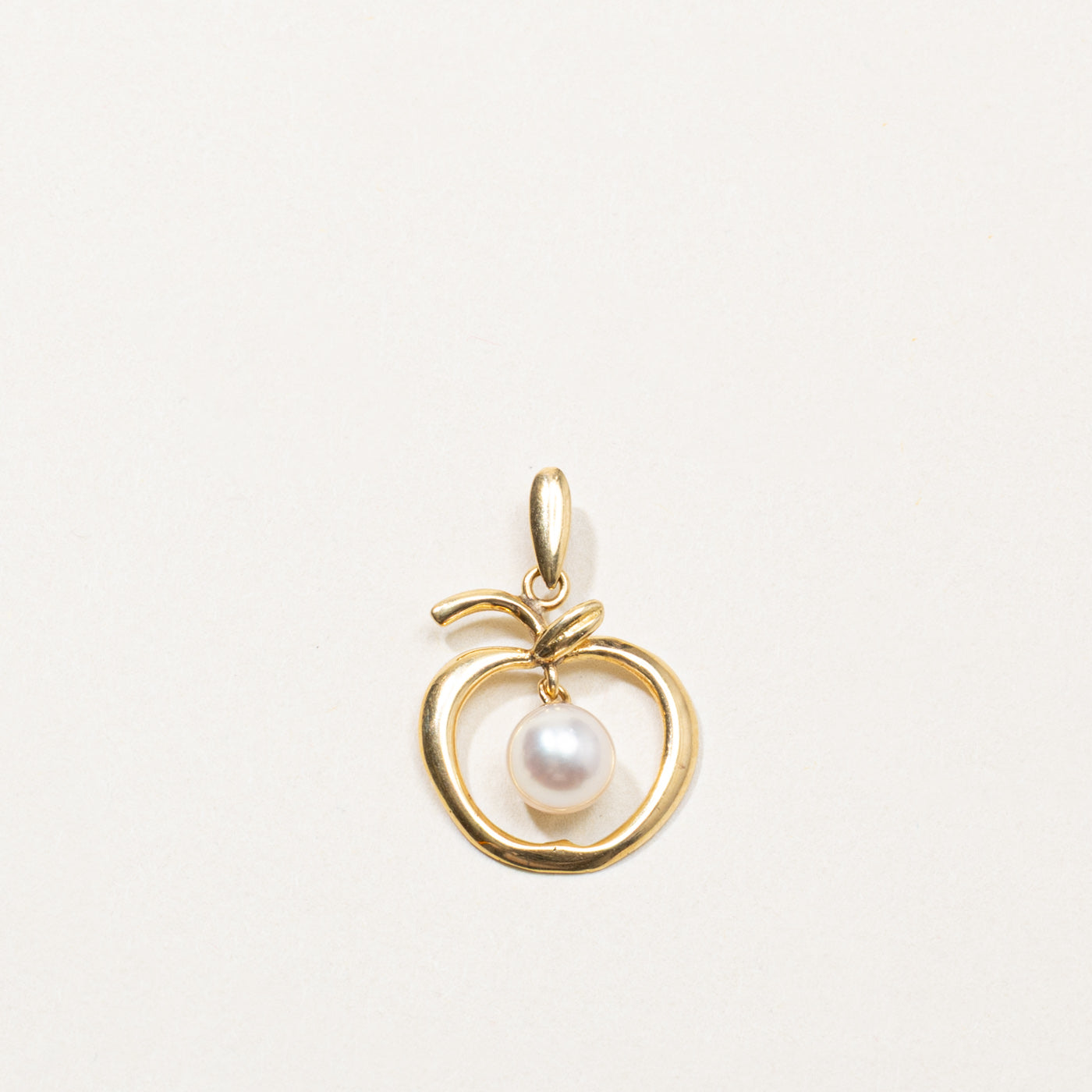 18k Pearl Apple Pendant