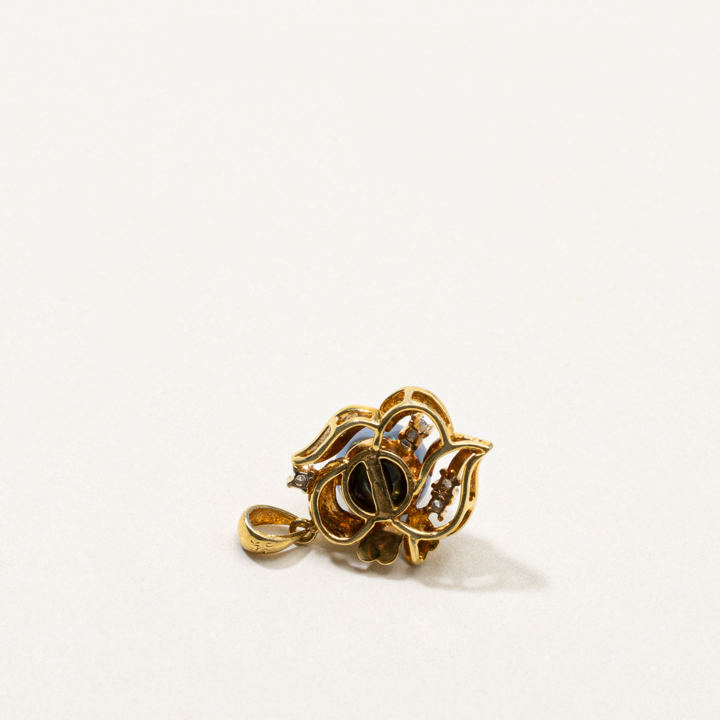 18k Pearl & Diamond Floral Pendant
