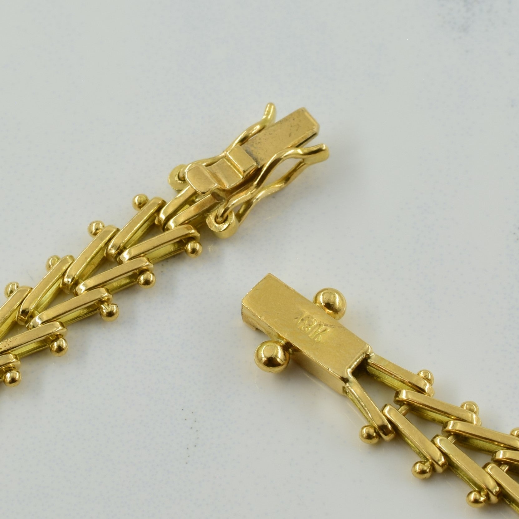18k Yellow Gold V Link Chain Bracelet | 7.5" |