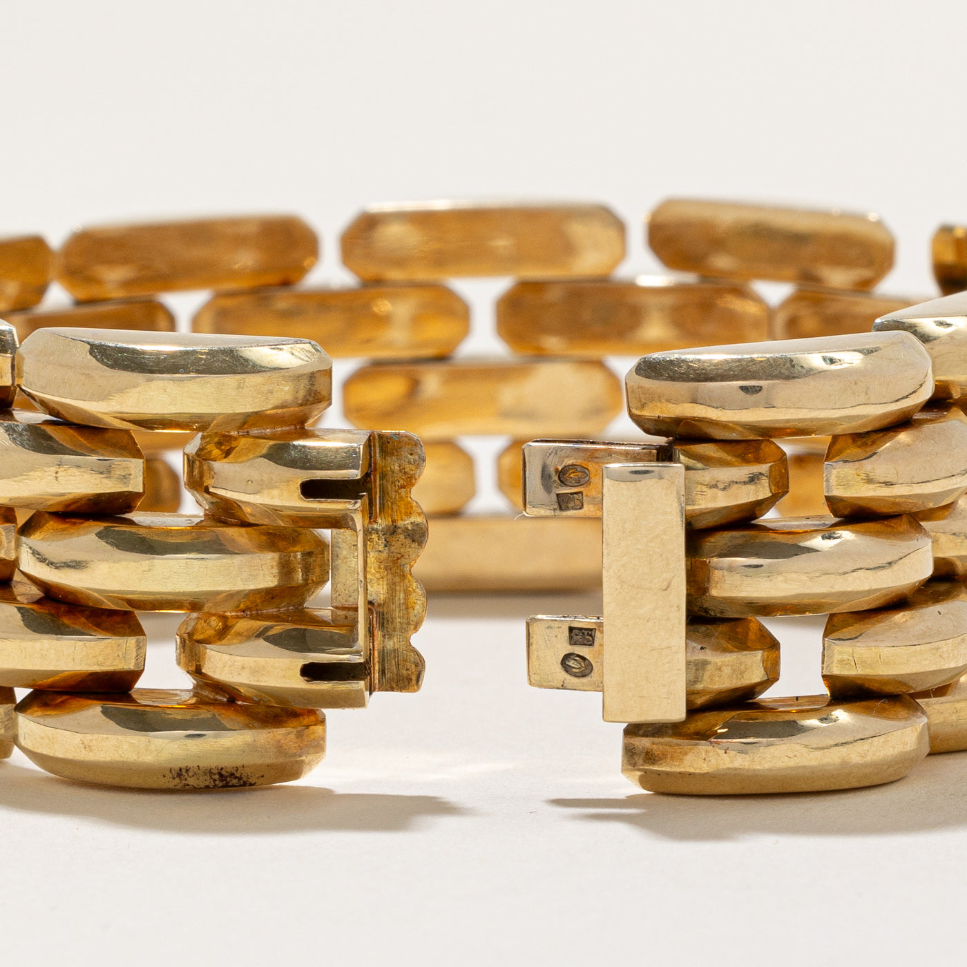 14k Yellow Gold 1980's Yugoslavian Bracelet | 7.75" |