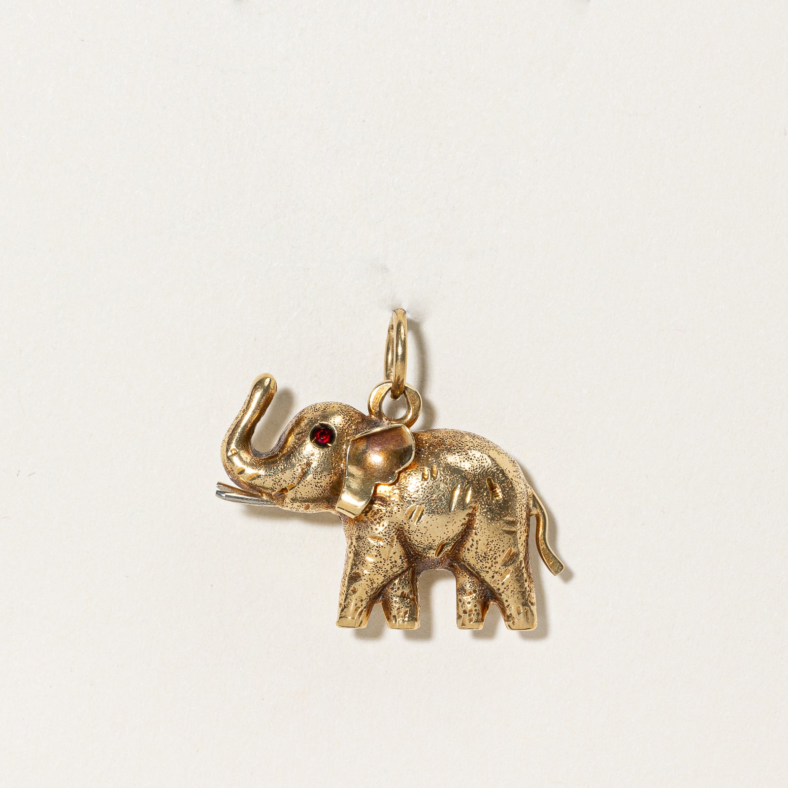 19k Yellow Gold Elephant Pendant | 0.06ctw |