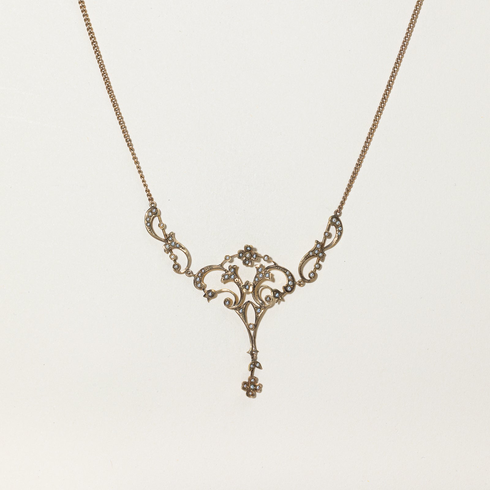 Antique Pearl Ornate Pendant Necklace | 18" |