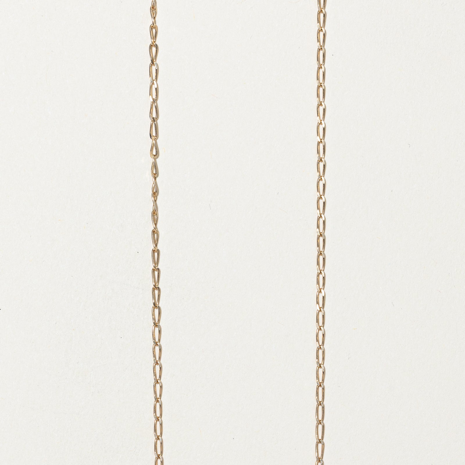 Collier à pendentif rond en saphir et diamants | 0,40 ct, 0,04 ct au total | 45,7 cm (18 po) |