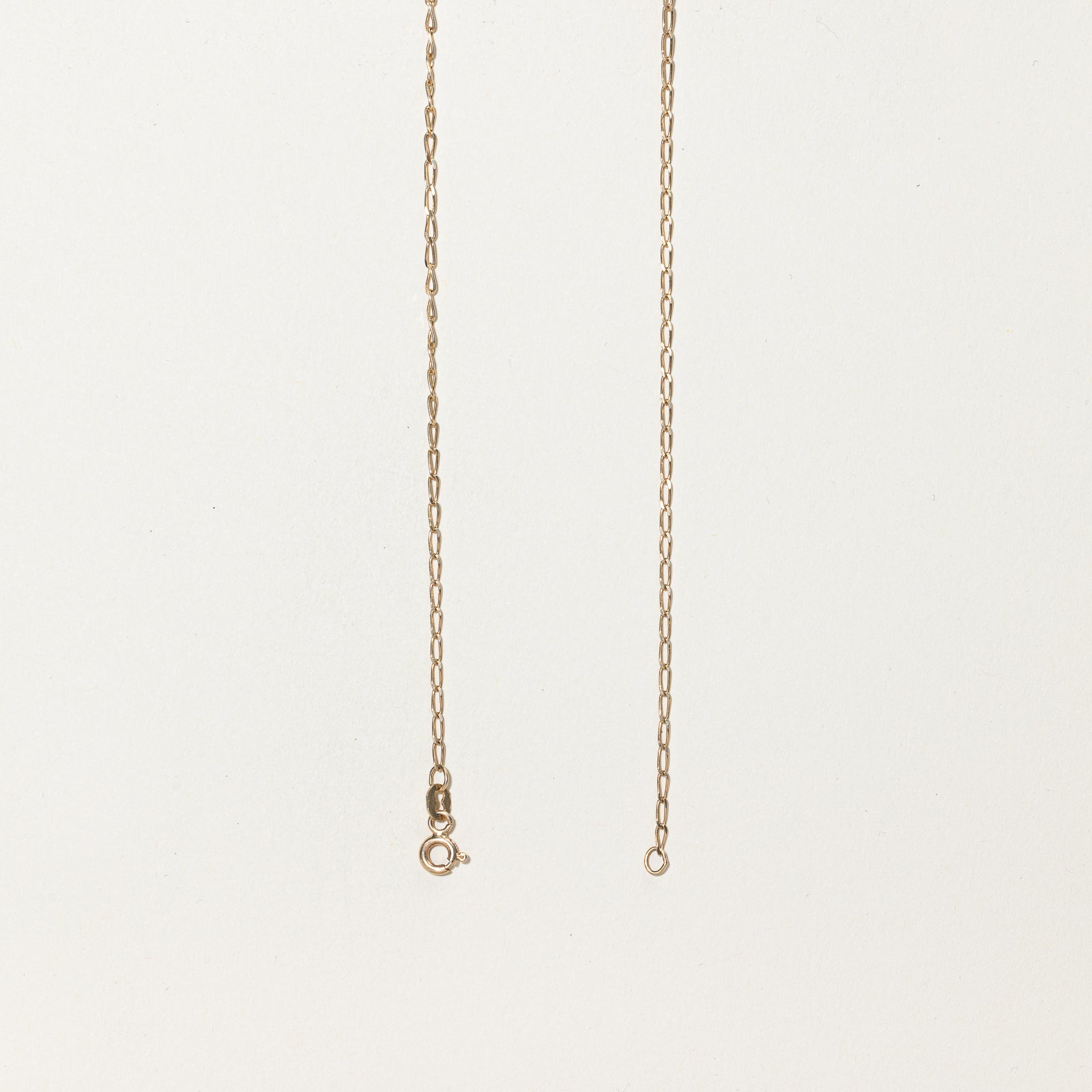 Collier à pendentif rond en saphir et diamants | 0,40 ct, 0,04 ct au total | 45,7 cm (18 po) |