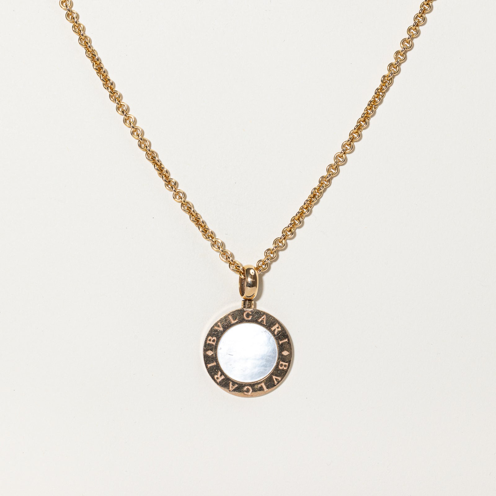 'BVLGARI' Onyx & Mother of Pearl Necklace | 2.30ct, 2.30ct | 18" |